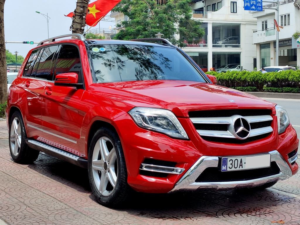 Mercedes GLK AMG 4Matic cũ giá bao nhiêu còn tốt không